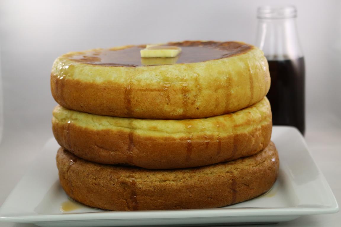 How to Make Giant Fluffy Pancakes with a Rice Cooker 